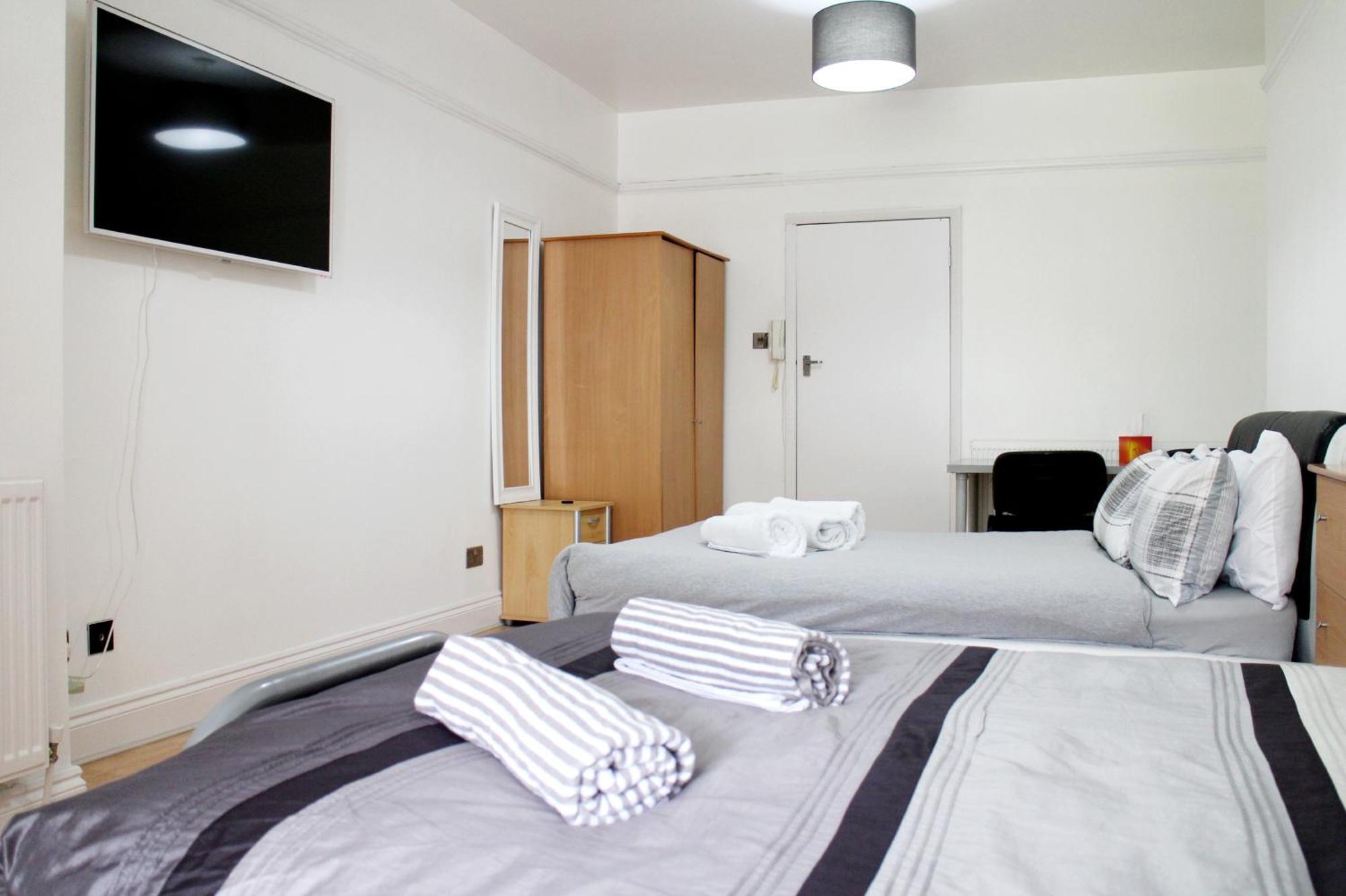 Large Studio Garden Flat On Golders Green Road Londres Exterior foto